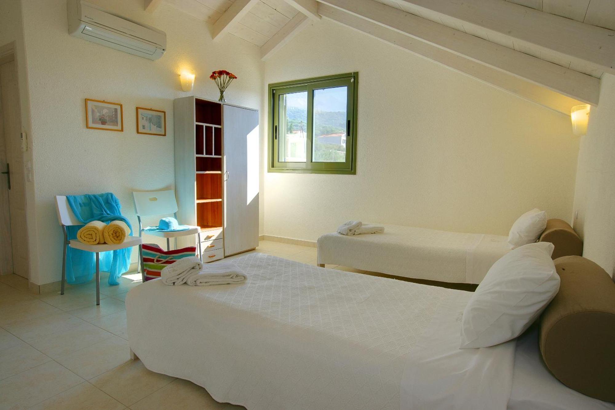 Ideales Resort Mousata Quarto foto